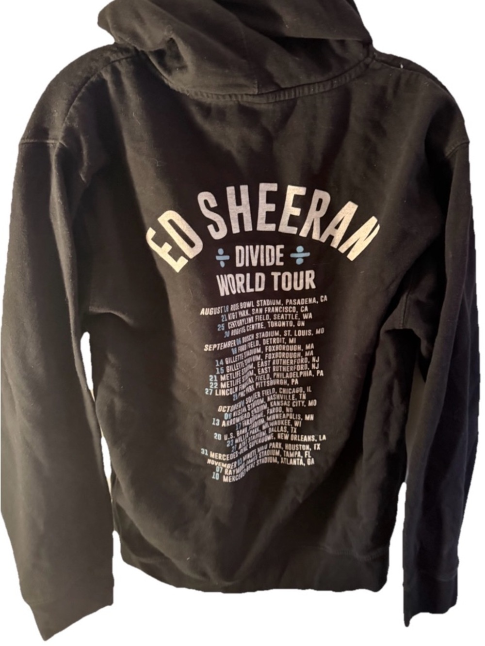 Ed Sheeran‎ Divide World Tour Hoodie Adult Band Merch Sweatshirt Black Size Med - Picture 2 of 3